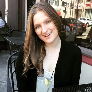 Meet your Posher, Stacy